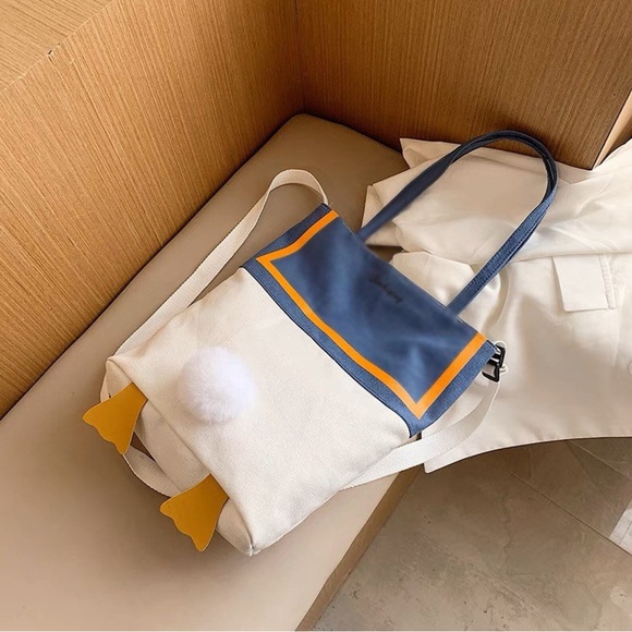 Cute Duck bottom inspired 2 way Canvas tote & Crossbody-NWOT - Picture 2 of 12
